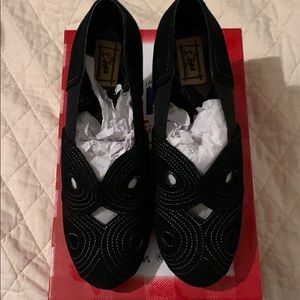 Black miss L fire liberty heels